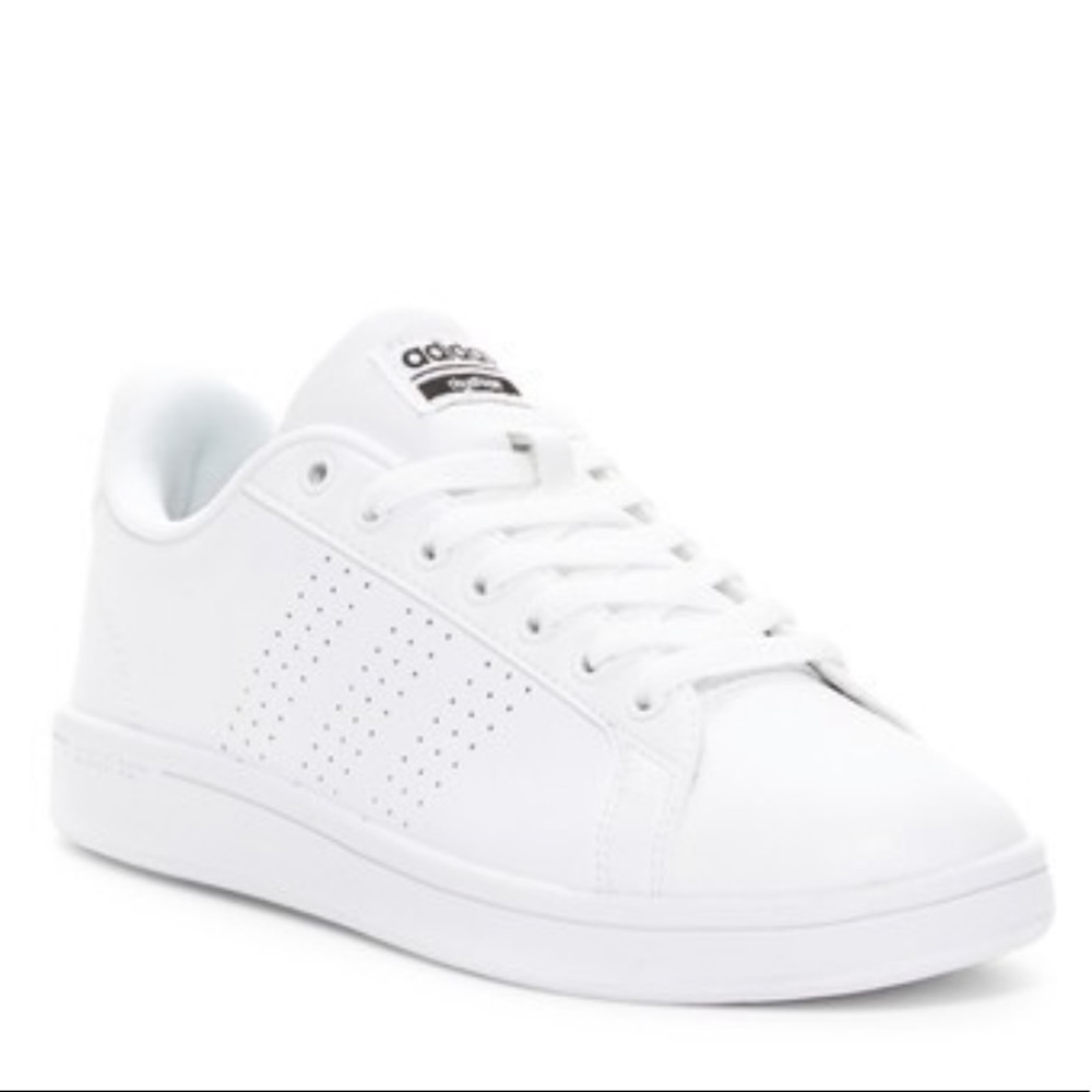 NWT Adidas Cloudfoam Advantage Sneaker Size 7 ⚫️